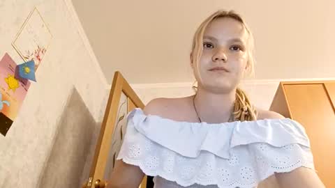 Snapshot of ginger_anna_est chatting on July 2026 05:04:02 PM Ginger Anna online show from July 2026 05:04:02 PM