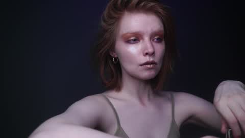        im expecting 350 thumbs up on my altar   online show from February 2025 10:10:02 PM