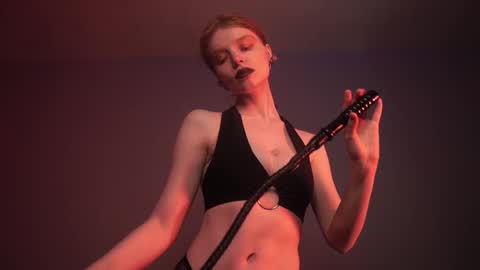        im expecting 350 thumbs up on my altar   online show from February 2025 10:09:02 PM