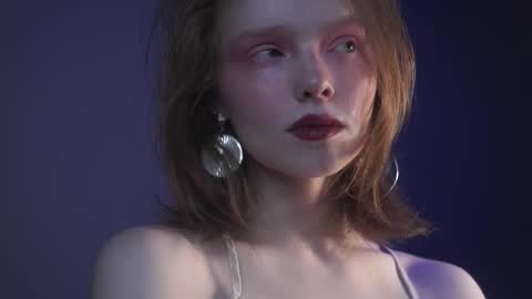        im expecting 350 thumbs up on my altar   online show from February 2026 10:15:02 PM