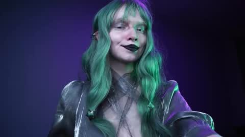        im expecting 350 thumbs up on my altar   online show from March 2026 10:16:01 PM