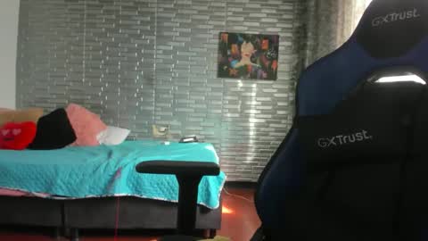 Ginger online show from May 2026 08:49:01 PM