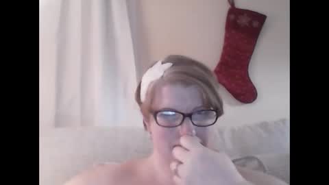 Snapshot of gingerbabe2500 chatting on December 2025 01:46:02 AM gingerbabe2500 online show from December 2025 01:46:02 AM