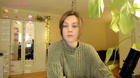 Snapshot of gingerbread__house chatting on October 2025 03:29:01 PM Vasilisa online show from October 2025 03:29:01 PM