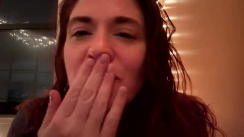 Snapshot of gingerlynx chatting on December 2025 04:42:02 AM gingerlynx online show from December 2025 04:42:02 AM