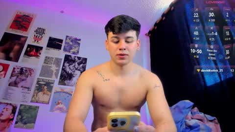 Snapshot of gingertwink_n chatting on November 2025 04:33:01 PM Josh Mills online show from November 2025 04:33:01 PM