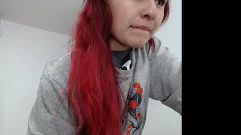 Snapshot of ginniwest chatting on October 2025 05:59:01 AM GinniWest online show from October 2025 05:59:01 AM