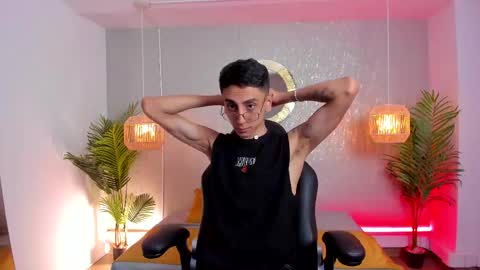 Gio Carangi online show from May 2026 02:50:02 AM