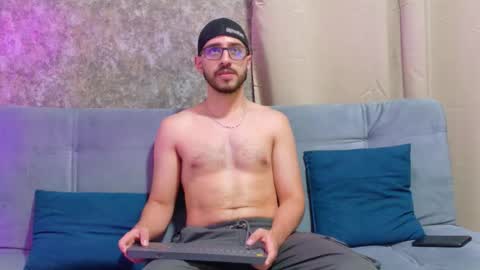 Gio online show from September 2025 10:00:01 PM