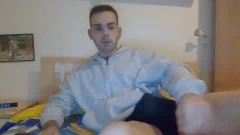 Snapshot of gionnylove chatting on December 2024 11:32:01 PM gionnylove online show from December 2024 11:32:01 PM