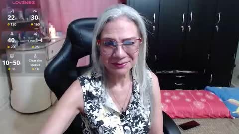 Snapshot of giorgia_xue53 chatting on October 2025 06:58:02 AM Mary online show from October 2025 06:58:02 AM