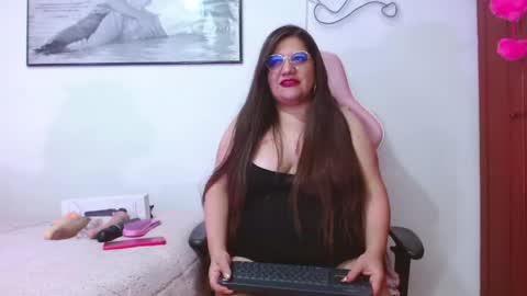 giorgina_montiere online show from May 2026 11:43:01 PM