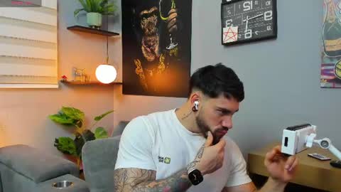 Giorgio leone online show from June 2026 03:25:01 AM