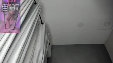 Giovanna  online show from October 2025 05:48:01 AM