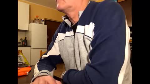 Snapshot of giovanni_1964 chatting on March 2026 09:33:02 AM giovanni_1964 online show from March 2026 09:33:02 AM