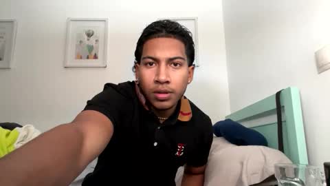 Snapshot of giraldosan320 chatting on October 2025 02:29:01 PM giraldosan320 online show from October 2025 02:29:01 PM