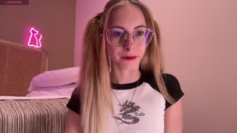 Nikki online show from January 2025 04:48:01 PM