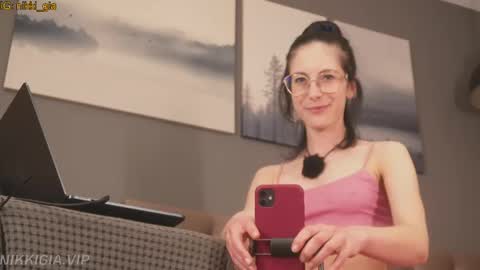 Nikki online show from May 2026 03:18:02 PM