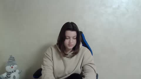 Snapshot of girl_leya chatting on December 2024 02:19:01 AM girl_leya online show from December 2024 02:19:01 AM