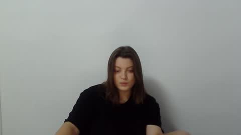 girl_leya online show from October 2025 08:32:01 PM