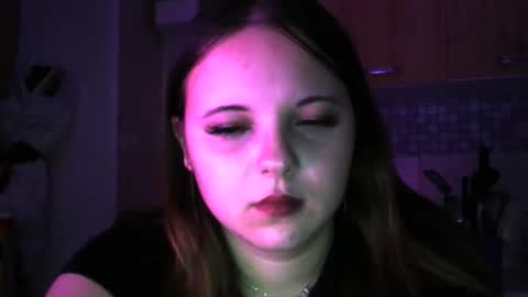 Snapshot of girl_shy07 chatting on December 2025 08:04:02 PM girl_shy07 online show from December 2025 08:04:02 PM