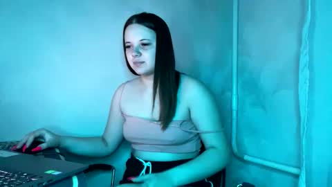 girl_shy07 online show from March 2026 07:25:01 PM