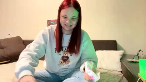girl_shy07 online show from April 2026 05:43:02 PM