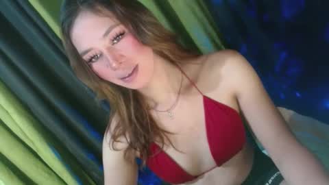 Snapshot of girlcock_8 chatting on February 2025 04:10:01 AM highskoolfucker online show from February 2025 04:10:01 AM