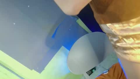 Snapshot of girlcock_8 chatting on September 2025 05:53:01 AM highskoolfucker online show from September 2025 05:53:01 AM