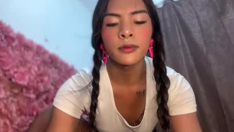 queen ronna online show from September 2025 05:14:01 PM