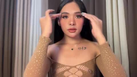 queen ronna online show from May 2026 07:57:02 AM
