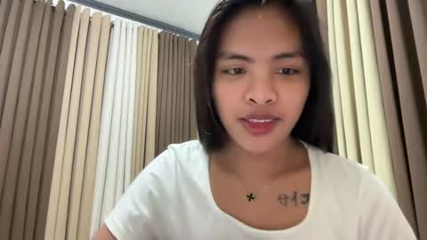 queen ronna online show from June 2026 05:37:01 PM