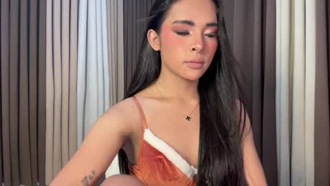 queen ronna online show from June 2026 01:27:01 AM