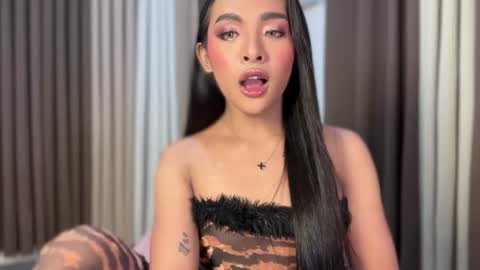 queen ronna online show from June 2026 03:50:02 PM