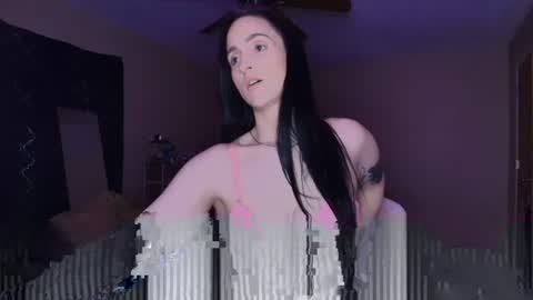 Snapshot of girlofurdreamsxxxxox chatting on July 2026 07:38:01 PM Camille online show from July 2026 07:38:01 PM