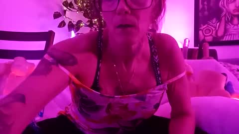 girls227445638252 online show from May 2026 06:00:02 AM