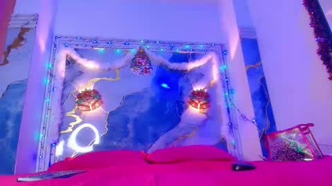 Snapshot of girls_from_medellin chatting on December 2025 03:27:02 AM eleanor and celeste online show from December 2025 03:27:02 AM