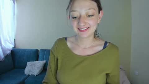 Snapshot of girlsativa chatting on January 2025 12:35:02 PM Maze Thumbs up online show from January 2025 12:35:02 PM