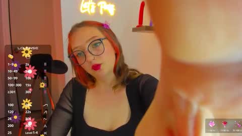 Snapshot of girlsativa chatting on October 2025 09:54:02 PM Maze Thumbs up online show from October 2025 09:54:02 PM
