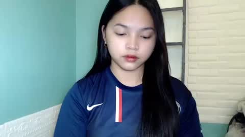 Rhaine online show from October 2025 08:23:02 AM