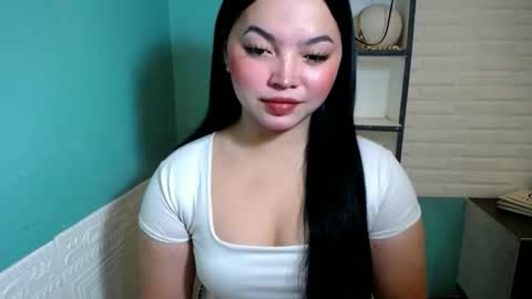 Rhaine online show from February 2026 06:39:02 PM