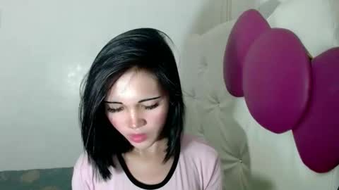 Divine online show from October 2025 04:55:01 AM