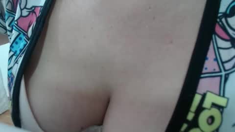 Snapshot of girlvictoria chatting on October 2025 05:13:02 PM Victoria online show from October 2025 05:13:02 PM