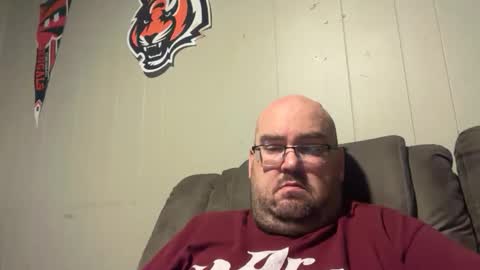 Snapshot of girthdaddy9 chatting on May 2026 07:17:01 AM girthdaddy9 online show from May 2026 07:17:01 AM