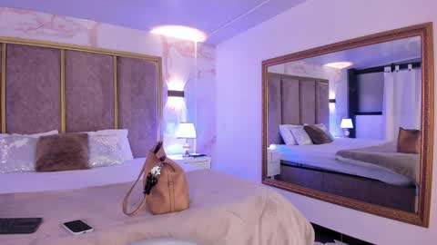 Snapshot of giselamaru chatting on October 2025 10:45:01 AM online show from October 2025 10:45:01 AM