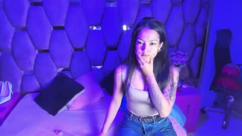 Snapshot of gisell_squirt chatting on October 2025 12:06:01 PM gisell_squirt online show from October 2025 12:06:01 PM