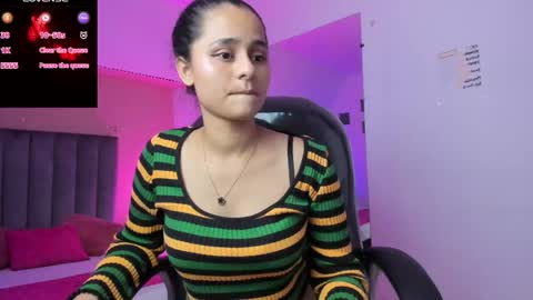 GISELLE ROLDAN online show from April 2026 02:07:02 PM