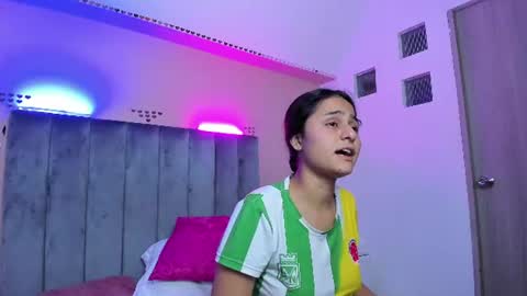 GISELLE ROLDAN online show from June 2026 09:14:01 AM