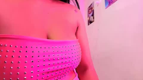 Snapshot of gisellegreyy1 chatting on September 2025 07:03:02 PM gisellegreyy1 online show from September 2025 07:03:02 PM