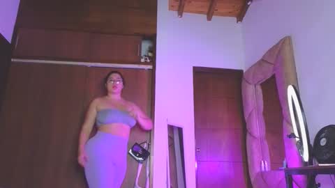 Snapshot of giselreyes1 chatting on February 2026 04:22:01 AM . Gisel Reyes . online show from February 2026 04:22:01 AM